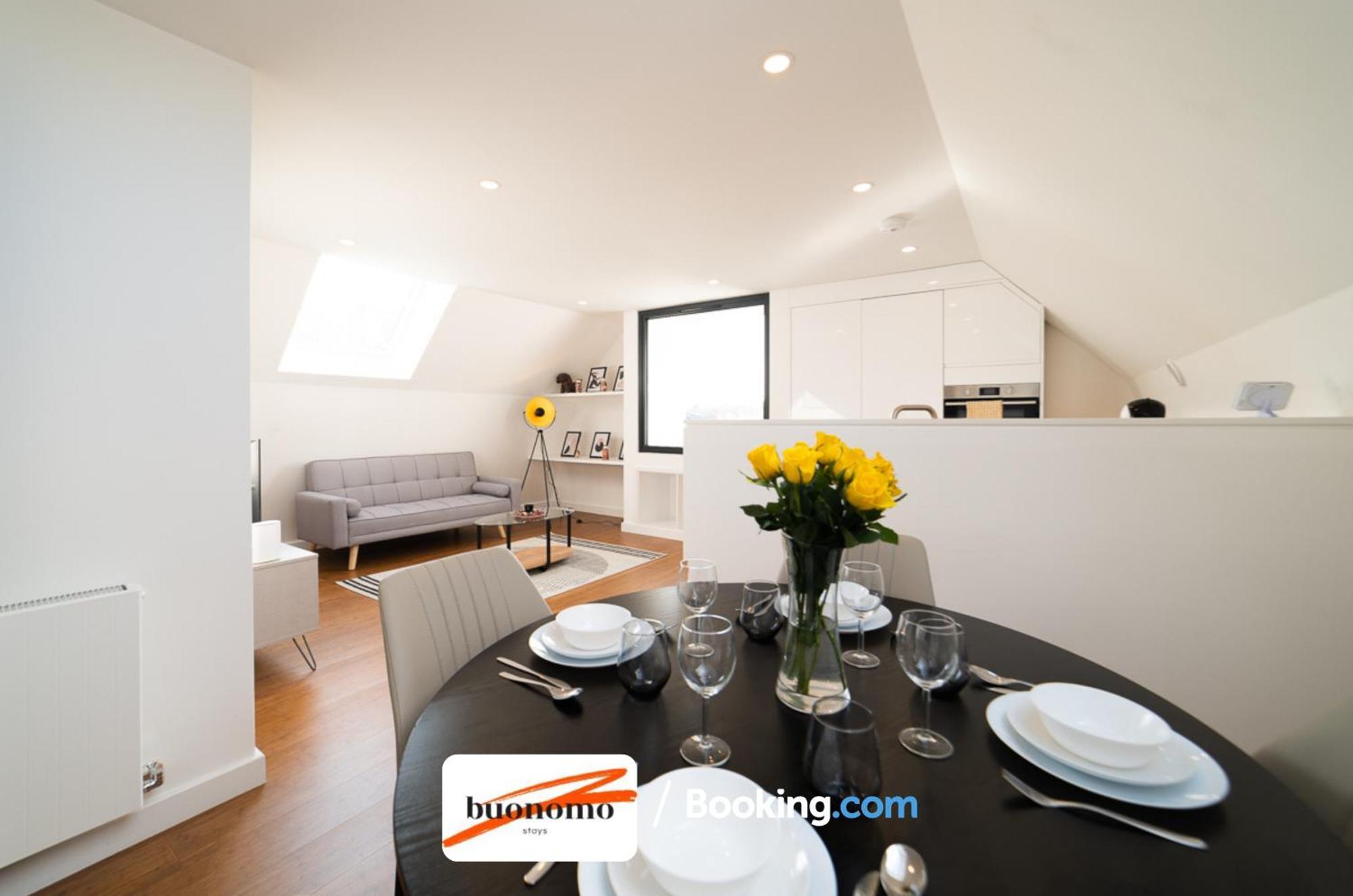 Two Bedroom Apartment At Buonomo Stays Short Lets & Serviced Accommodation London Bagian luar foto
