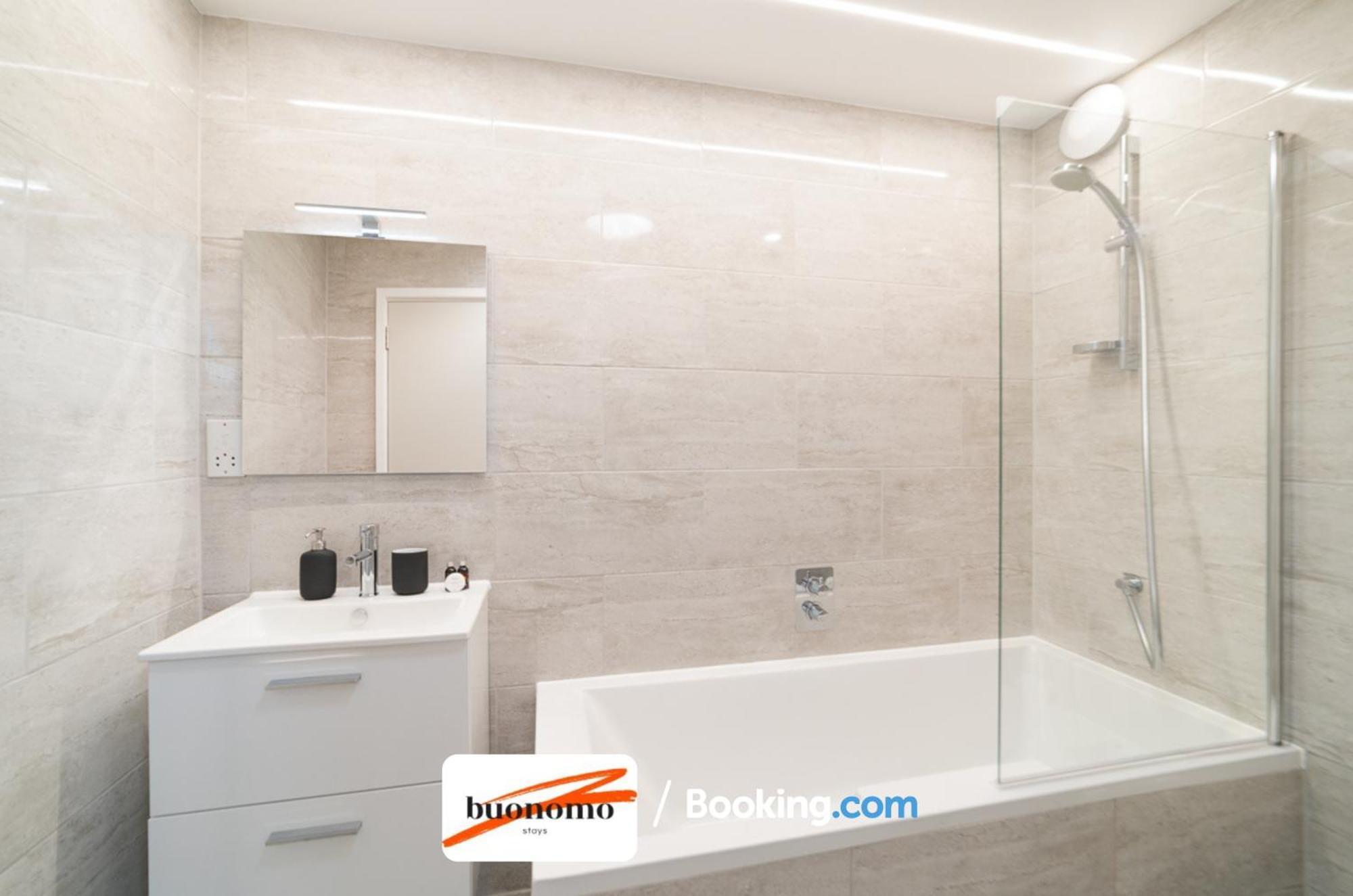 Two Bedroom Apartment At Buonomo Stays Short Lets & Serviced Accommodation London Bagian luar foto
