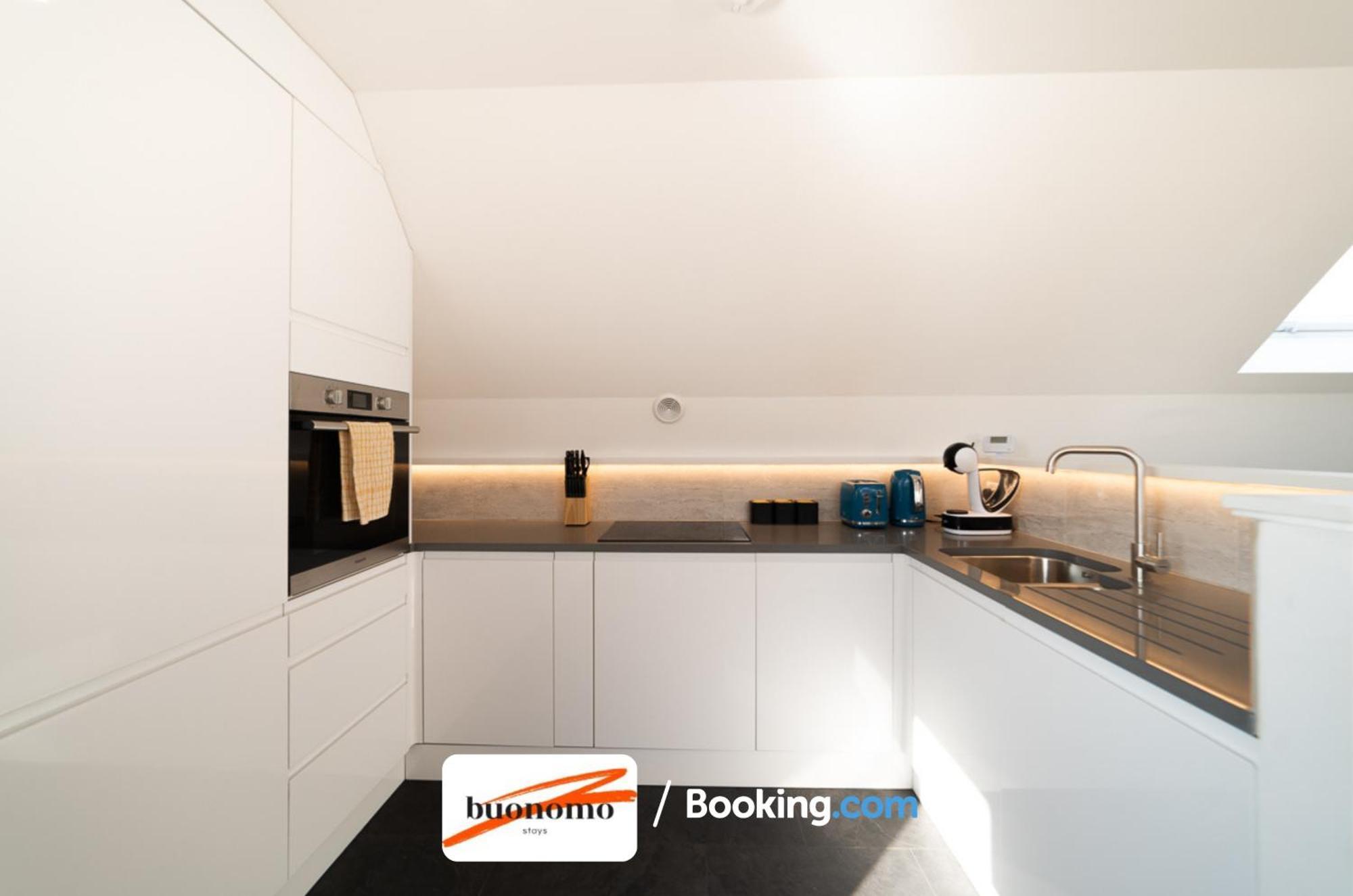 Two Bedroom Apartment At Buonomo Stays Short Lets & Serviced Accommodation London Bagian luar foto